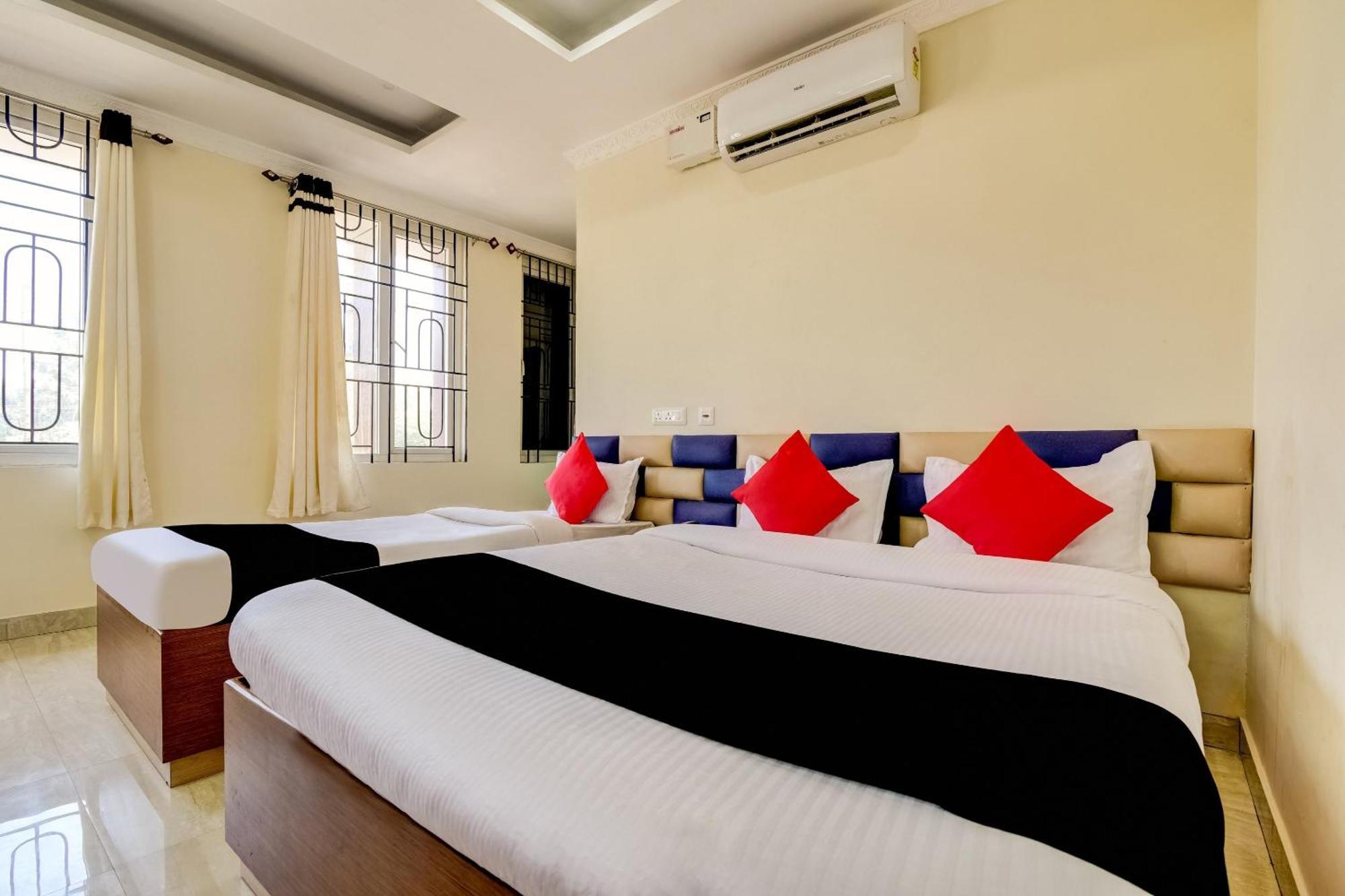 Capital O Good Luck Residency Hotel Dispur Extérieur photo