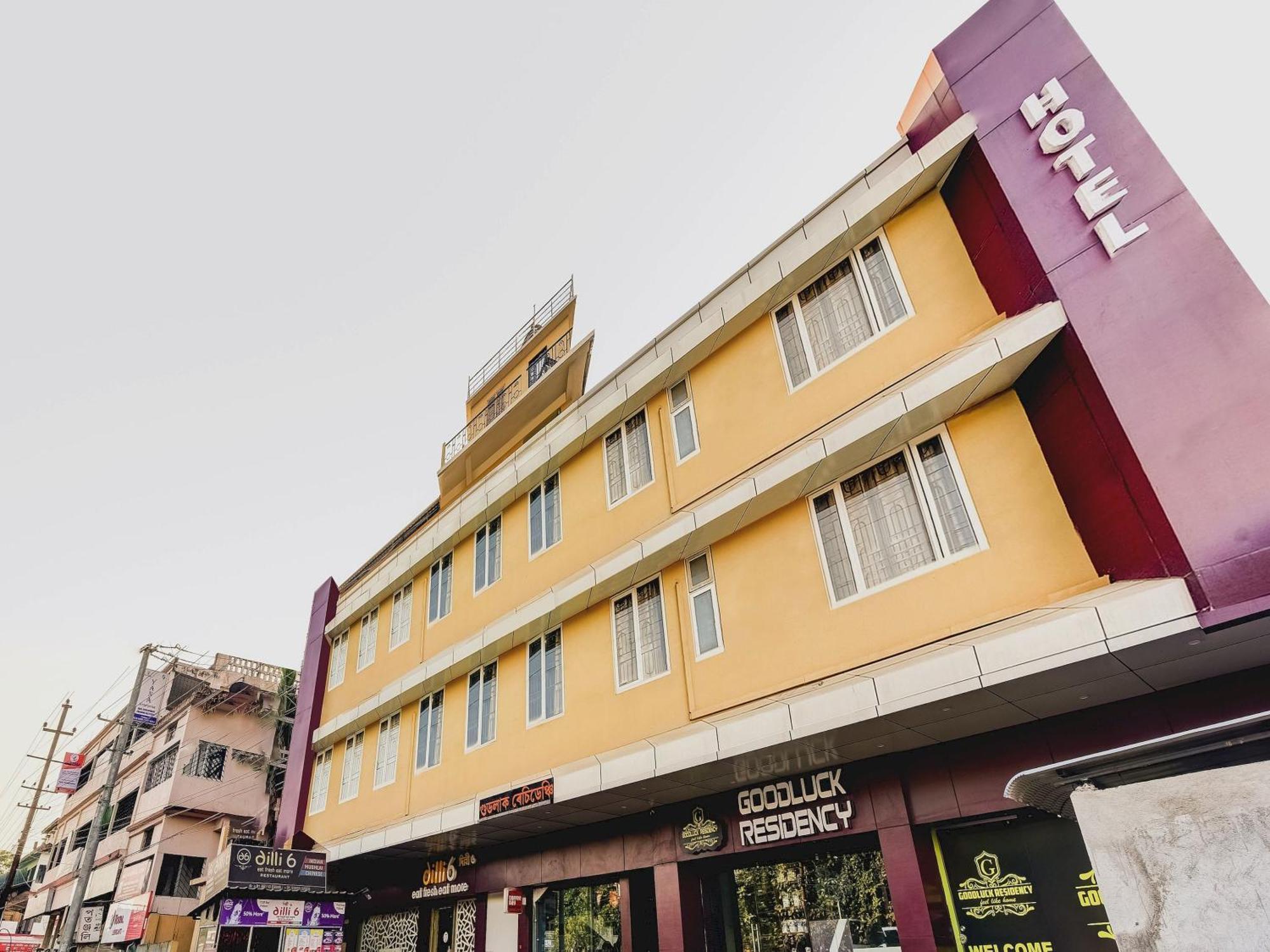 Capital O Good Luck Residency Hotel Dispur Extérieur photo