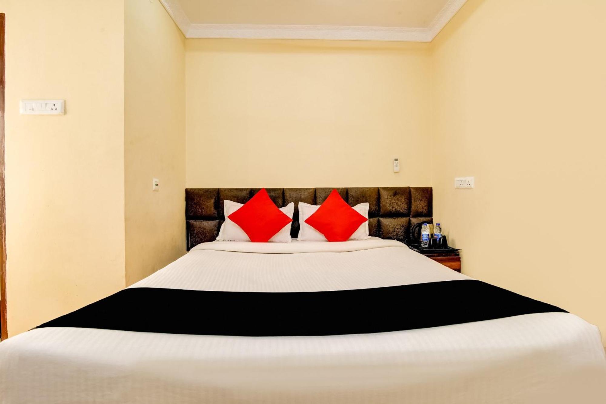Capital O Good Luck Residency Hotel Dispur Extérieur photo