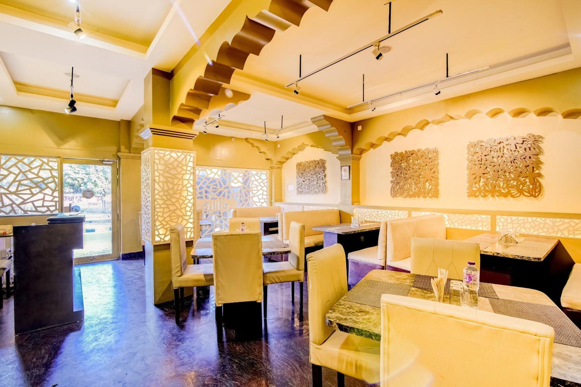 Capital O Good Luck Residency Hotel Dispur Extérieur photo